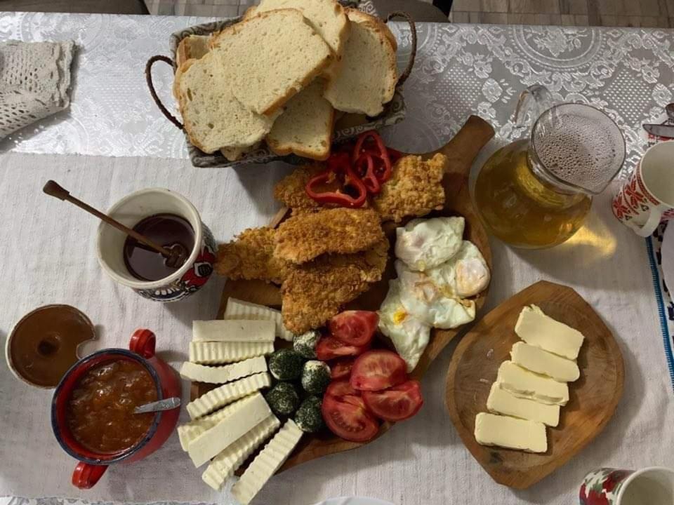 Pensiunea Casa Godja Văleni 외부 사진