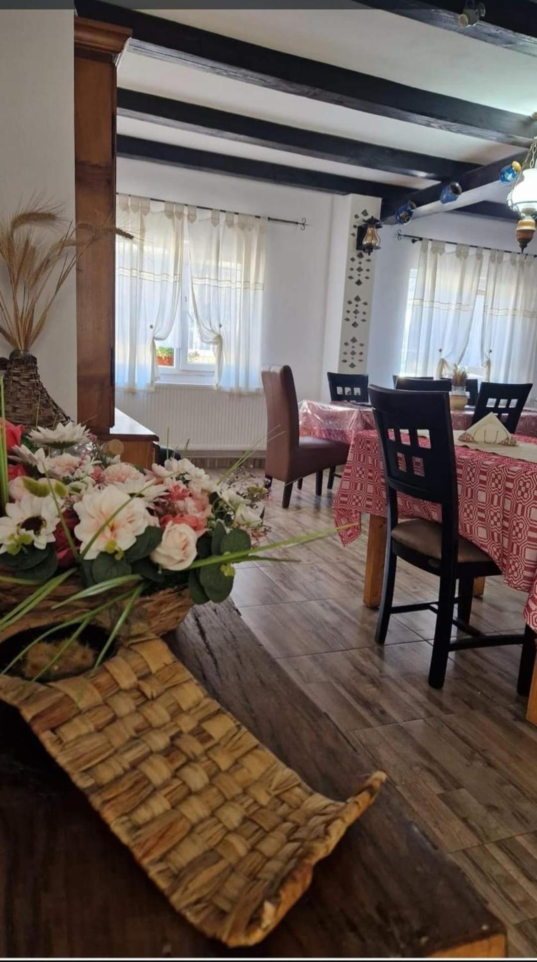 Pensiunea Casa Godja Văleni 외부 사진