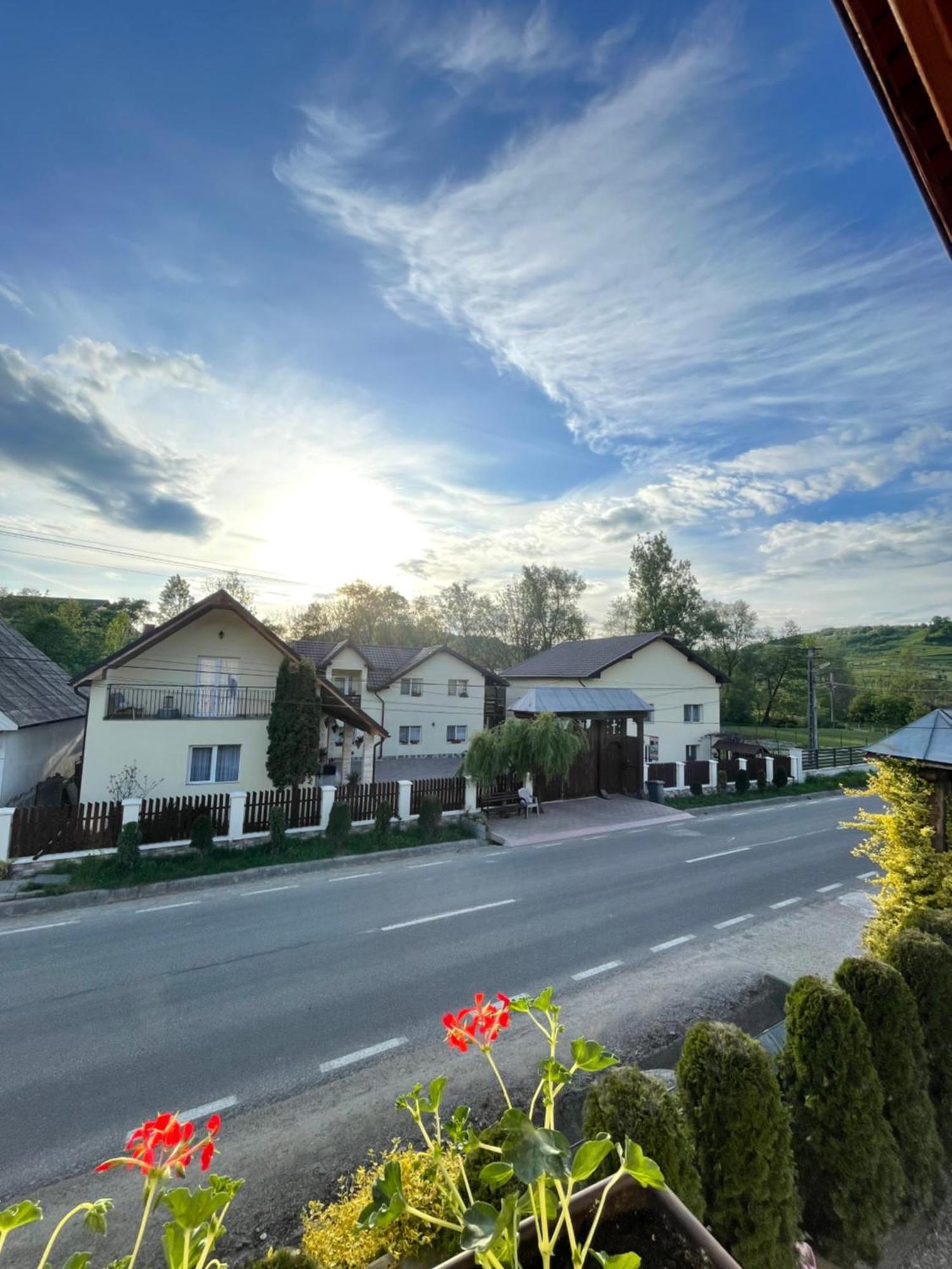 Pensiunea Casa Godja Văleni 외부 사진